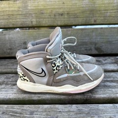 Nike Kyrie Infinity Leopard Camo Basketball Shoes DD0334-006 Youth Sz 6 EU 38.5