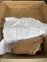 UGG Kids Classic Slip-On Unisex Size 1 S/N 1161030K