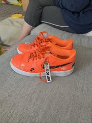 Nike Air Force 1 Low „Just Do It“ Total Orange 7 Youth