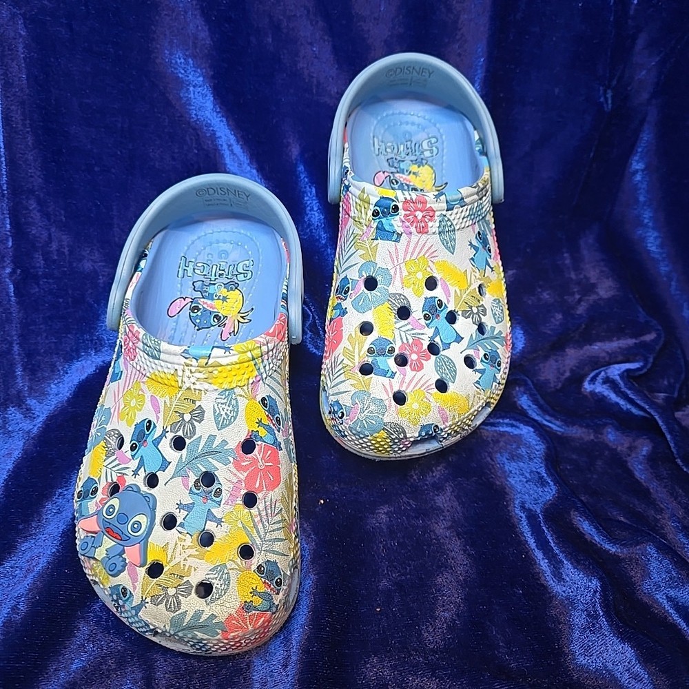 Crocs Disney Stitch Classic Clog Size C10 Lilo & Stitch Tropical