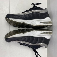Nike Air Max 95 GS Black Metallic Silver Sneakers Kids Mens Size 6.5Y AT8091-001