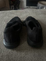 Adidas Swift Run 1.0 Sneakers Black Lightweight Size: 4 Kids Lace up School