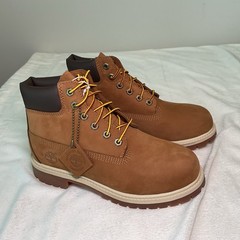Timberland 6 Inch PREMIUM Boots RUST Nubuck TB 014749 214 Kids PS NIB Size 2.5Y