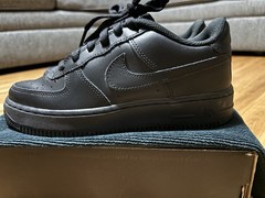Nike Air Force 1 Low Black Leather Lace-Up Sneaker Unisex Kids US 4 NWOB