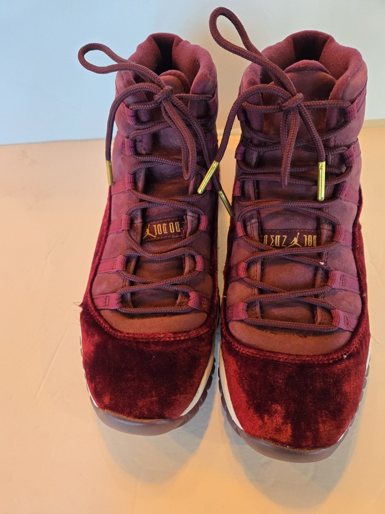 2016 Nike Air Jordan 11 XI Retro Velvet Heiress Night Maroon SZ 6y 852625-850