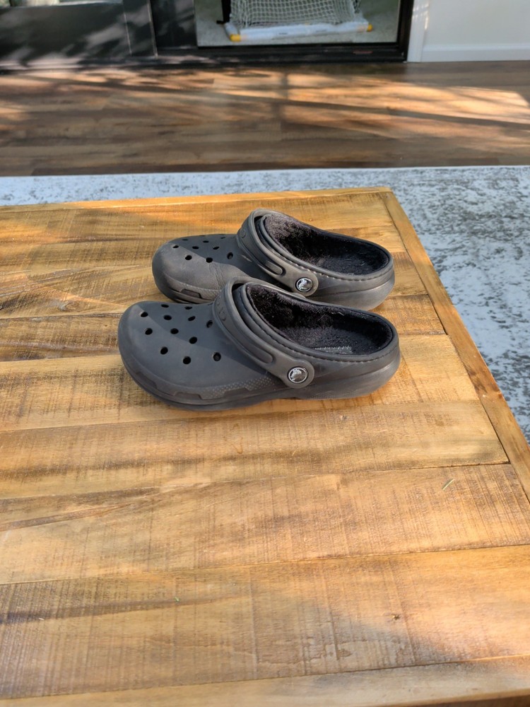 Crocs Dual Comfort Classic Black Winter Lined Clogs Kids Youth Size J2