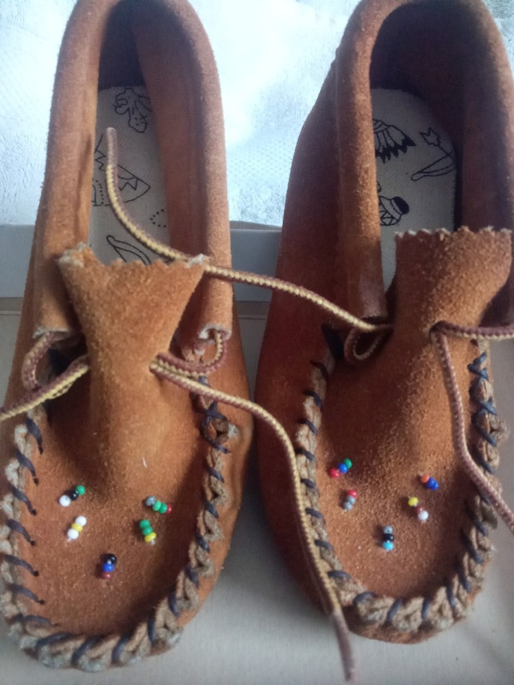 Bastien Industry Genuine Indian Moccasins made in Canada size 8 infant/child
