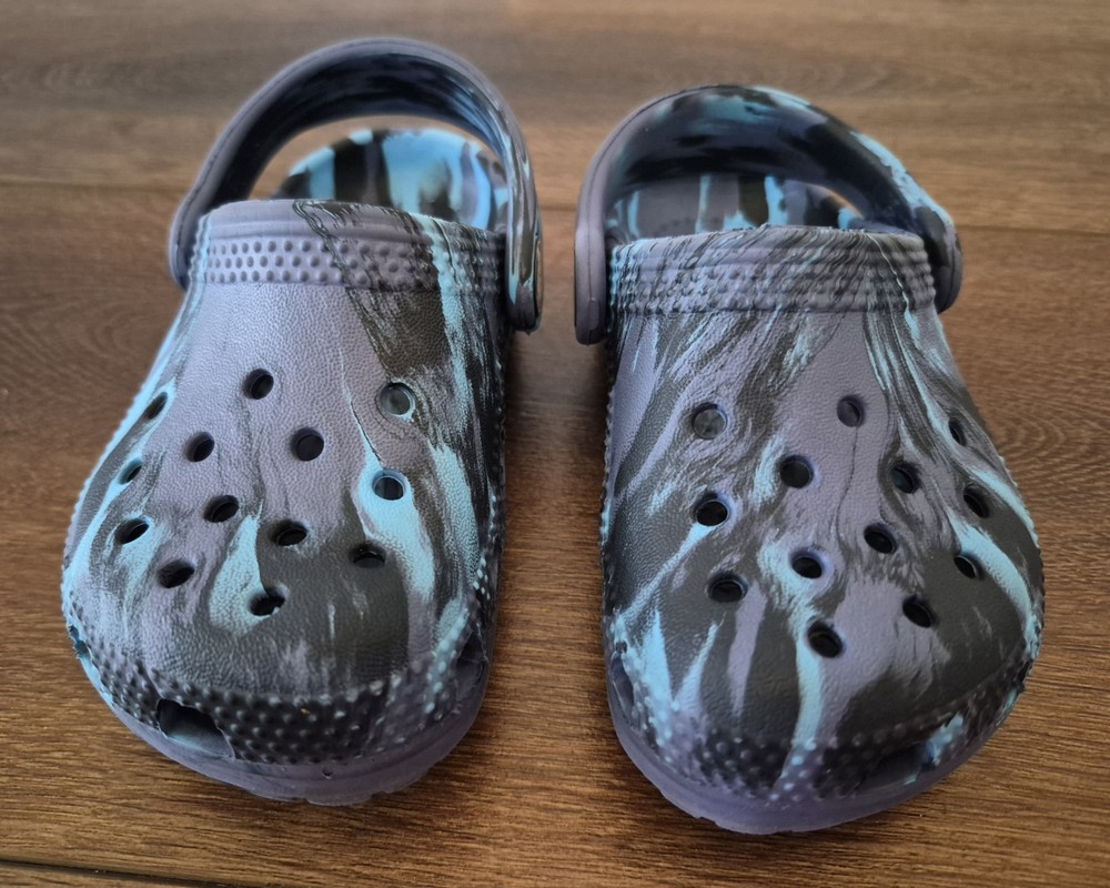 NEW Crocs Classic Clogs Black Blue Marble Kids Sz C6