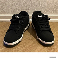 Heelys Propel 2.0 Wheeled Heel Sneakers Black/White Youth US 4 EU 35