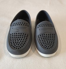 Floafers Prodigy Driver Kids Size 11 Gray Black Laser Cut Casual Slip-On Loafers