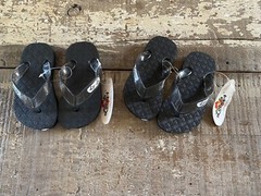 Locals Original Sandals Hawaiian Flip Flops kids boys Sz 6 7 Toddler Gift NWT
