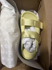 UGG Kid’s GoldenGlow Slide Sandals Size 13 K Girls Golden Yellow NEW IN BOX