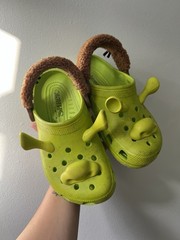 Crocs Shrek Kids Fuzzy Faux Fur Lined Slip-On Clogs Green/Brown US 5
