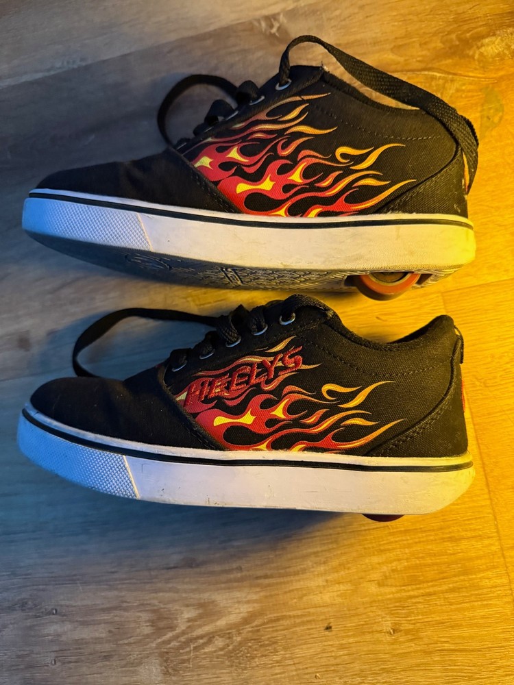 Heelys Pro 20 Prints Skate Shoes Size 4
