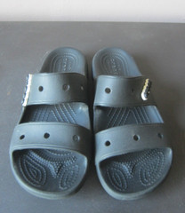 Black rubber Two-strap CROCS SLIDE SANDALS Youth teens size Men 5 Women 7 Charms