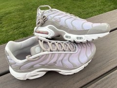 CD0609-035 Nike Air Max Plus – Size Y7 / W8.5 Brand New In Box