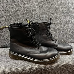 Dr. Doc Martens Youth Leather Lace-Up Zip Ankle Combat Boots Size 6 US 1460 Y