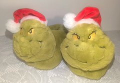 The Grinch Christmas Santa Hat Plush Fur Kids Slippers Boys Girls Size L13-1 NEW