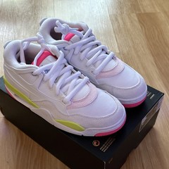 Jordan Air Jordan 4 RM BG Sneaker US 5.5Y/7W/EU 38 White/Hyper Pink IH0169-100