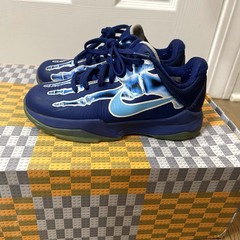 Size 1.5Y – Nike Kobe 5 GS Protro X-Ray Glow In The Dark HM9522-400