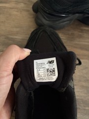 New Balance 9060 Triple Black