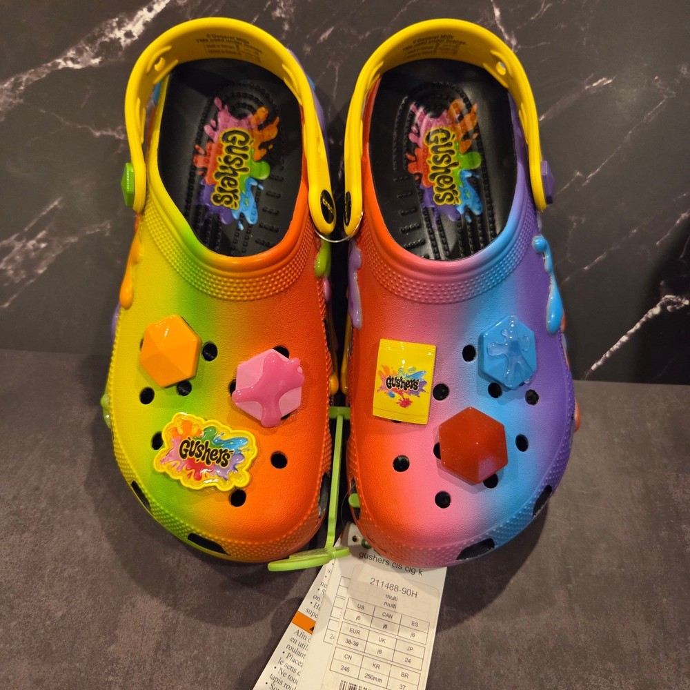 Crocs Gushers Classic Clog Kid J6 Rainbow Multi Color Fruit Snacks Kidcore Retro