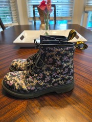 Doc Martens Floral Side Zip Boots Kids Size 3 /Uk 2/EU 34