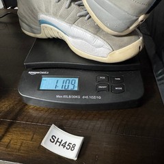Jordan 12 Retro Wolf Grey University Blue Kids 7Y Grey Basketball 153265-007