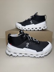 On Cloud Cloudhero Mid Waterproof Size 4 Youth 5.5 Wmn Black White 3YD30020299