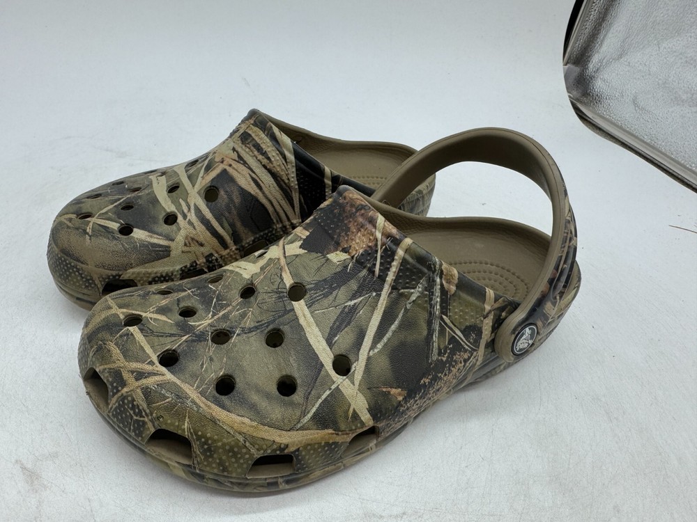 DAMAGED Crocs Classic Realtree Edge Camo Clogs Kids Slip-On Comfort – J6