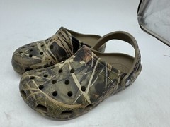 DAMAGED Crocs Classic Realtree Edge Camo Clogs Kids Slip-On Comfort – J6