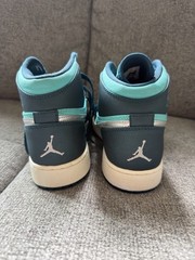 Jordan Air Jordan 1 Mid Mid-Top Leather Sneakers Blue/Silver Kids US 5Y