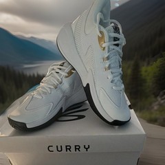 Curry 3Z 1.5 Low Top Lace-Up Basketball Sneakers White/Gold/Black 5.5Y