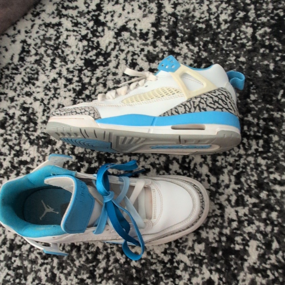 Jordan Spizike Unisex Kids White/Blue/Gray Sneakers US 5Y MPN FQ3950-141