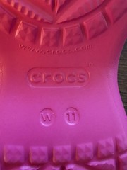 Crocs Classic Hello Kitty Pink Kids Clog US 11 Slip-On Adjustable Strap