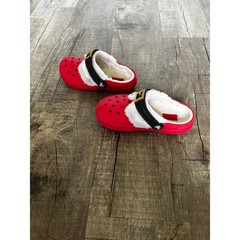 Crocs Kids Classic Lined Santa Clogs Red Faux Fur Holiday Christmas Shoes J1