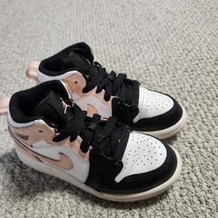 Jordan Kids‘ Sneakers Size 11C Black, White & Pink