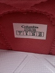 Columbia Youth Techsun Wave Wild Salmon Pink/Voltage Youth Size 7