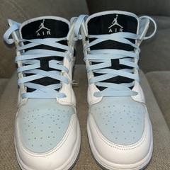 Nike Air Jordan 1 Mid ‚Ice Blue‘ White SE GS 6.5Y WOMEN’S Size 8 DV1337-104