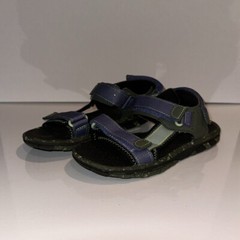 WONDER NATION Trail Water Adjustable Unisex Sandals Size 2