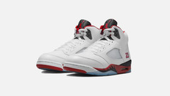 Jordan 5 Retro Fire Red Black Tongue (2025) Kids HQ7980-101 New
