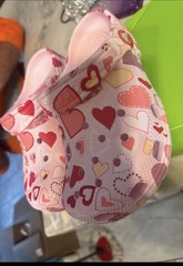 Crocs Classic Vday Heart Print Clogs Pink Unisex Kids J2 EU 33-34