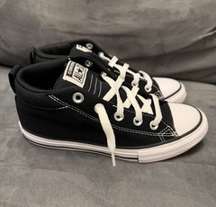 New With Box! Size 3Y Converse Black/White Mid Tops Boys Or Girls Padded