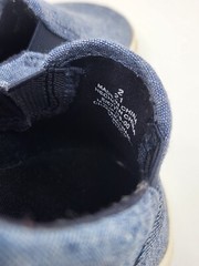 Old Navy – Kid’s Gender-Neutral Chambray Slip-On Sneakers – Size 2