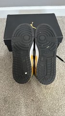 Big Kid’s Jordan 1 Mid „University Gold“ White/University Gold-Blk (554725 170)