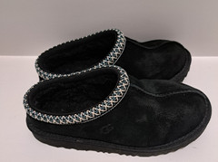 UGG Kid’s Youth Tasman II Black Slippers Size 2 USA Preowned. 1019066K
