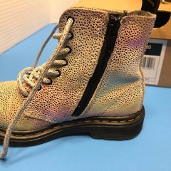 Dr. Martens 1460 Pascal T Rainbow *CHILD* 26971980 Kidray – Exc Condition