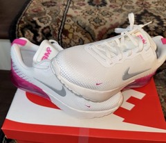 Nike Air Max Phoenix „Summit White/ Wolf Grey/Laser Fuchsia“ Size 5Y