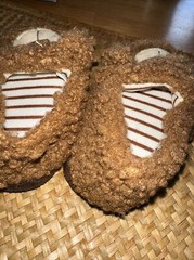 Super Soft Teddy Bear Slippers, 5/6, brown Unisex Kid indoor/outdoor, New