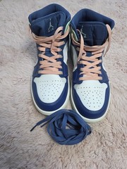 Air Jordan 1 Mid GS 8Y Navy/White/Mint Green Leather Sneakers (554724-413)